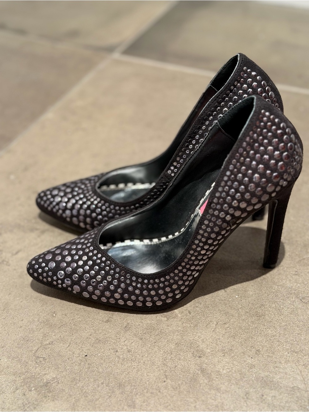 Betsey Johnson FAAWNN Black Studded Pointed Toe Heels Size 6M
